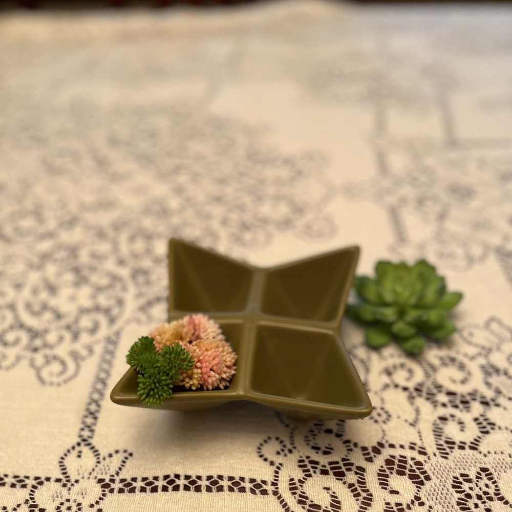 Unique trinket dish